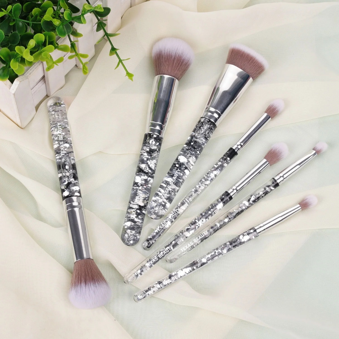 8 Pcs Stylish Silver Glitter Handle Makeup Brush Set